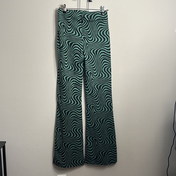 NWOT Urban Outfitters Black and Green Swirly Pants - Picture 2 of 2
